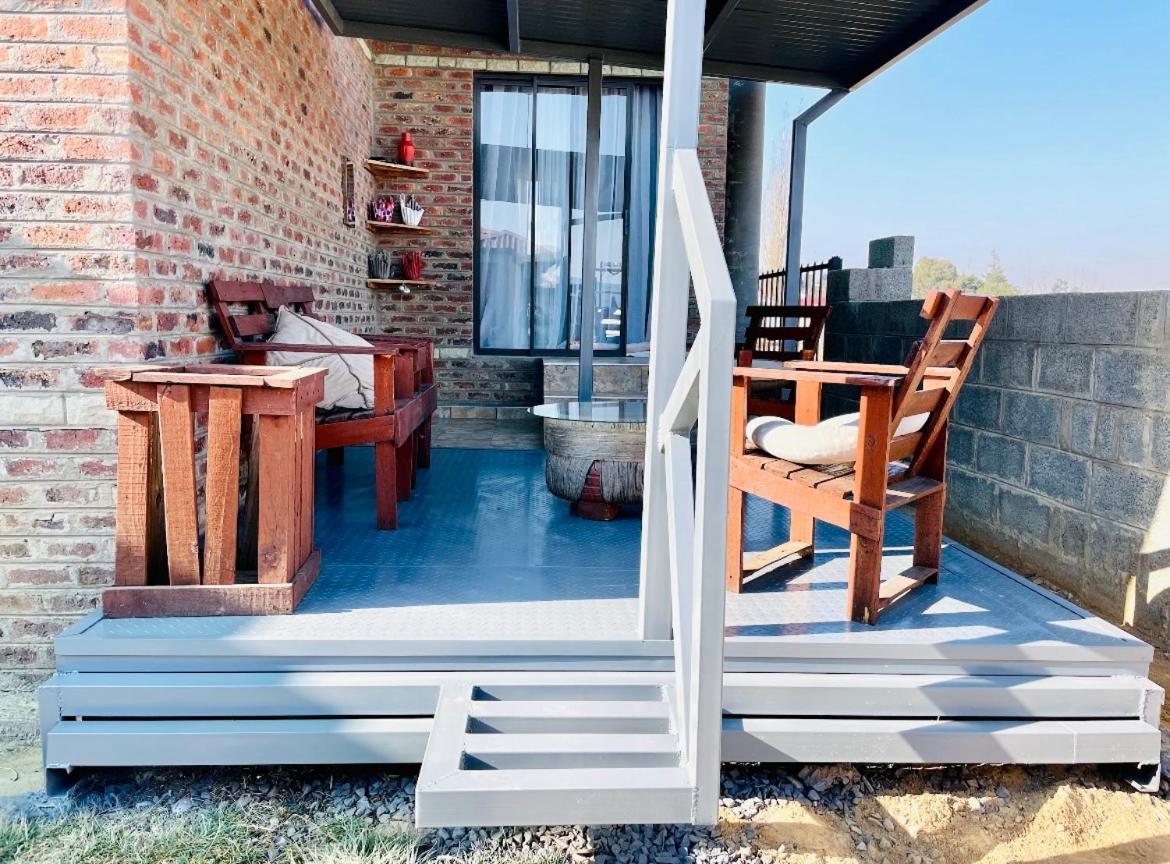 Moh Ville Guest House Μαζέρου Εξωτερικό φωτογραφία